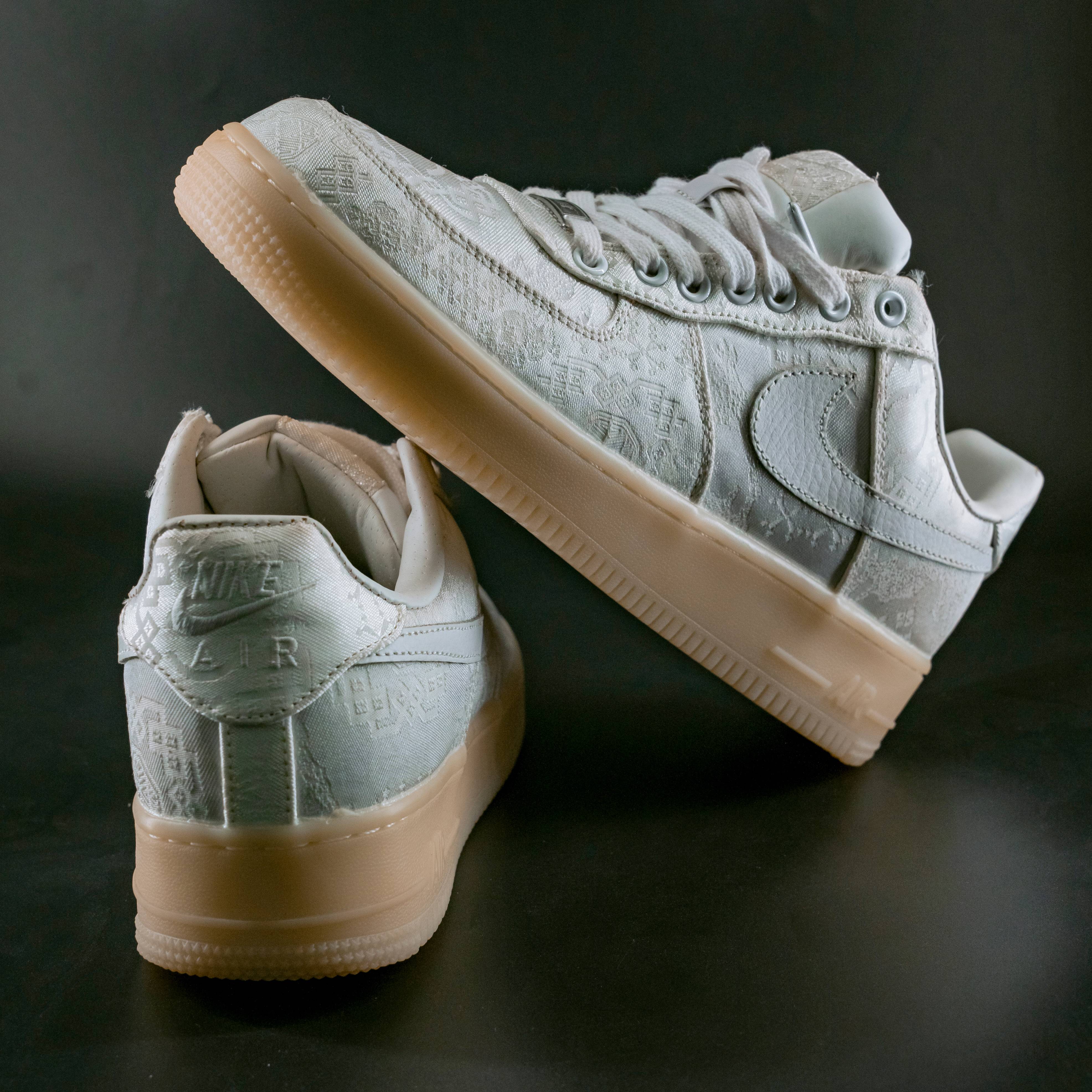 Air Force 1 premium Low clot x world